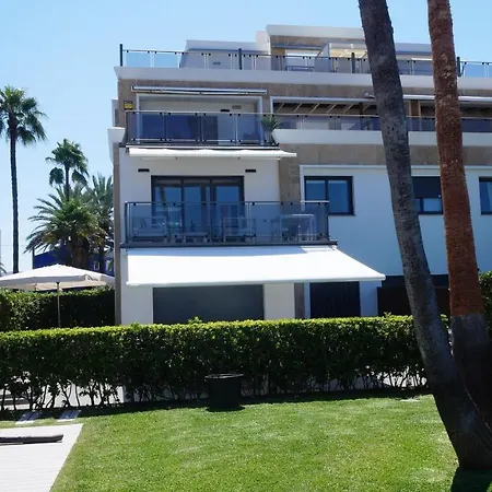 Vivienda Familiar En La Playa Denia